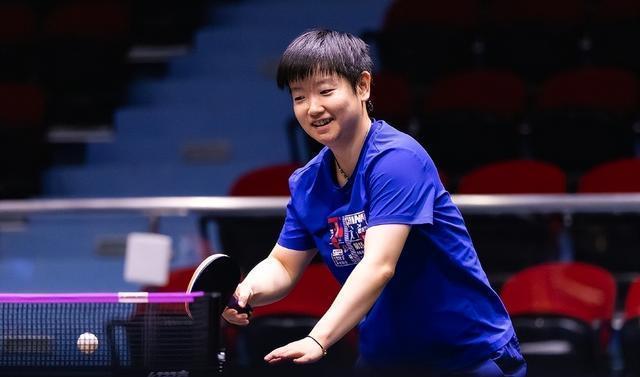 孙颖莎迎战迪亚兹