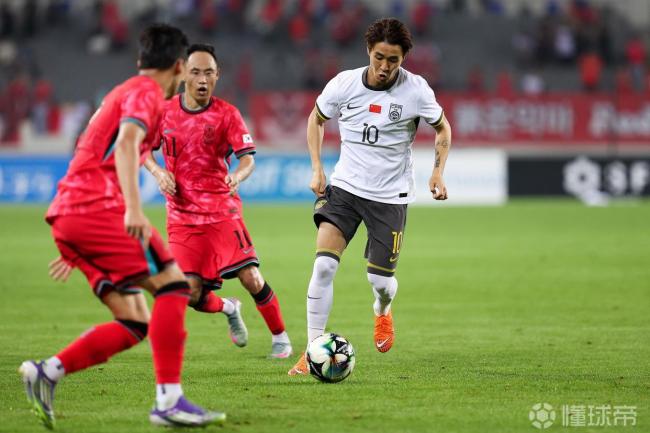 韩媒点评国足:重建期实力非常有限!快速反击让韩国后防心惊胆战