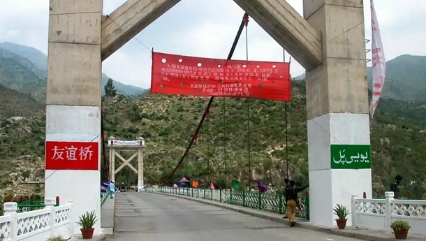 巴部长：巴政府已批修一条通往中国边境国道