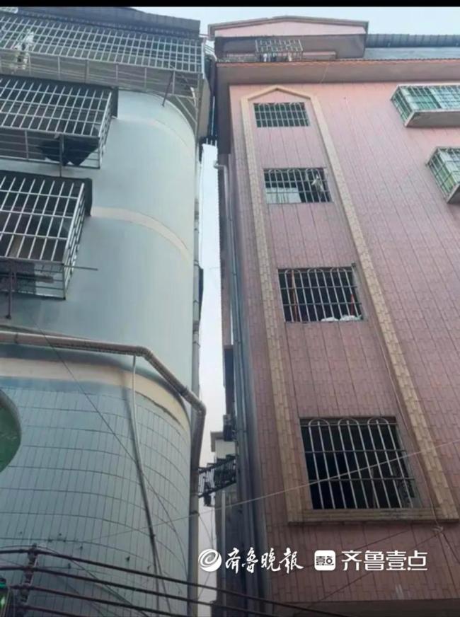 居委会回应震后出现楼体倾斜
