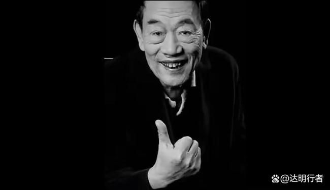 杨少华吊唁仪式举行