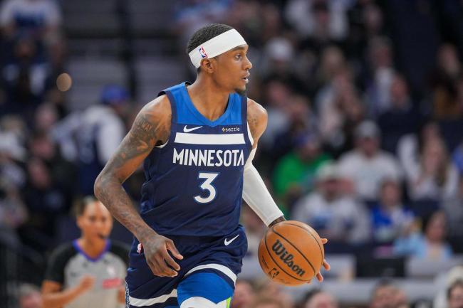 麦克丹尼尔斯13中11狂轰25分
