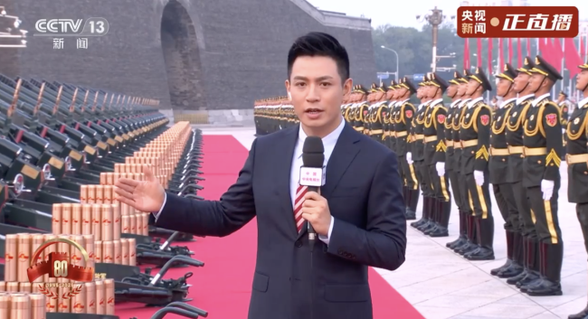 今年改进型礼炮弹首次在重大纪念活动中使用