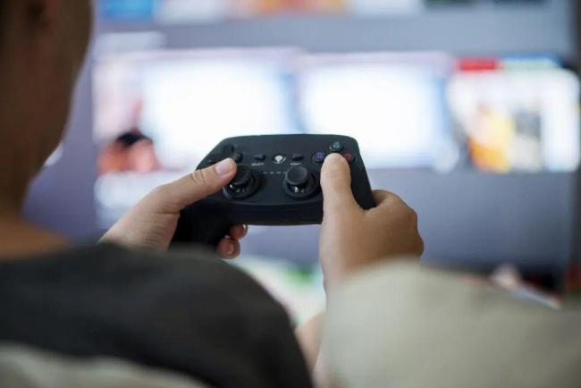 境外势力利用看广告得奖励招募间谍