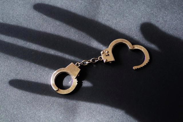 辅警为醉驾男子替换血样获刑