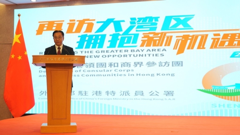 崔建春表示,建设粤港澳大湾区是国家主席习近平亲自谋划、亲自部署、亲自推动的重大国家战略。.jpg 崔建春表示,建设粤港澳大湾区是国家主席习近平亲自谋划、亲自部署、亲自推动的重大国家战略。.jpg