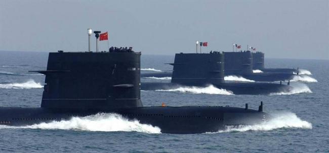 解放军潜艇部队集群亮相