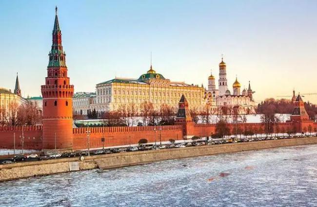 俄将驱逐2700名违法外国人