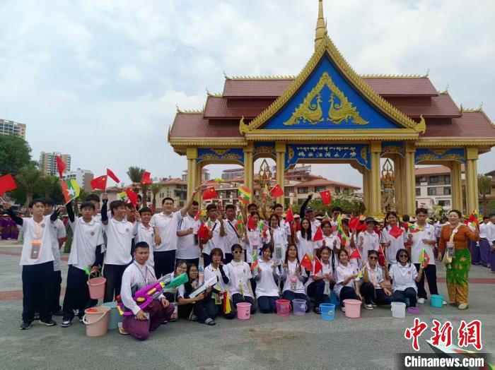 中缅边境瑞丽:缅甸国际学生开启逐梦之旅 中缅边境瑞丽:缅甸国际学生开启逐梦之旅