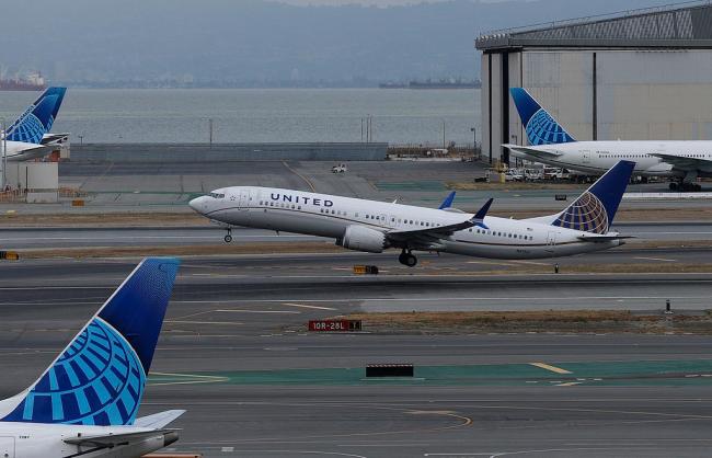 美政府“停摆”致空管人员短缺 数千架航班延误