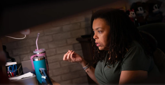 美政府停摆期联邦雇员靠打零工度日