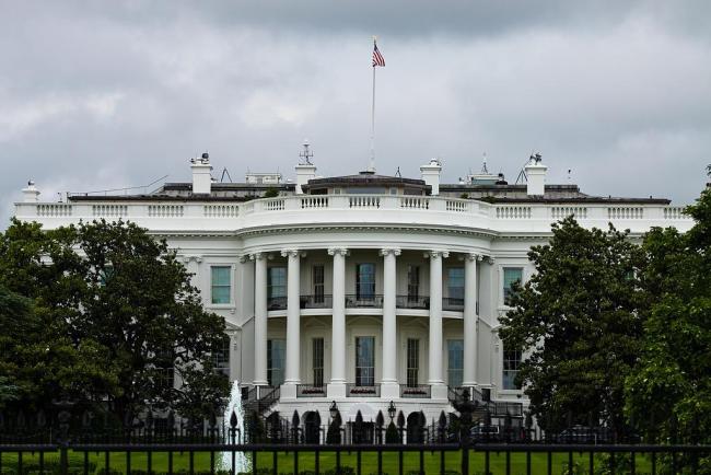 美最高法将开会讨论是否受理限制出生公民权诉讼