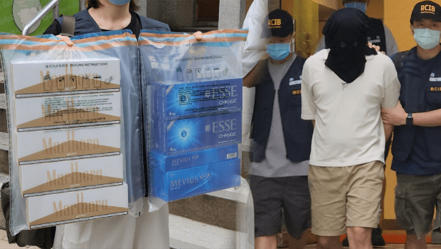 韩国寄港邮包藏近2万私烟