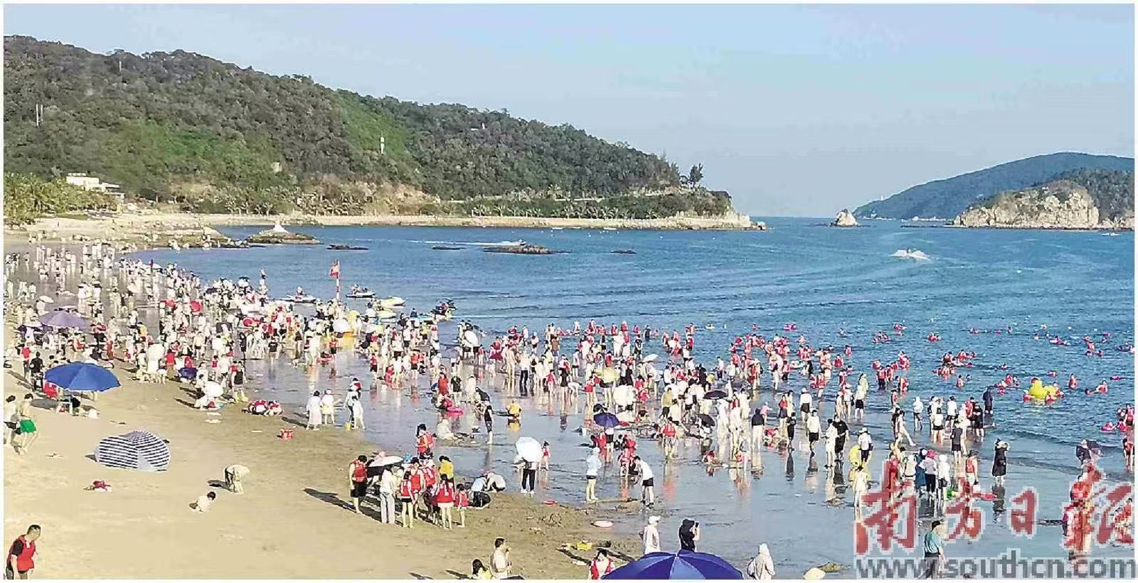 “五一”假期,江门台山市川岛镇凭借独特的滨海风光吸引了大量游客。受访者供图