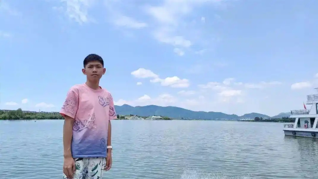 胡一啸