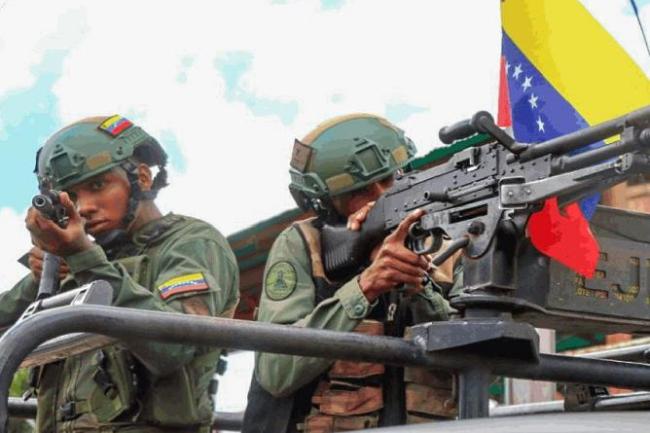 委内瑞拉武装部队开展海岸防御演习