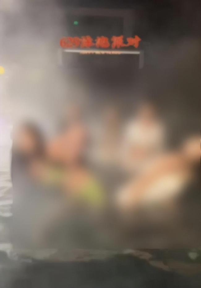 快手回应网红刘二狗直播泳池派对