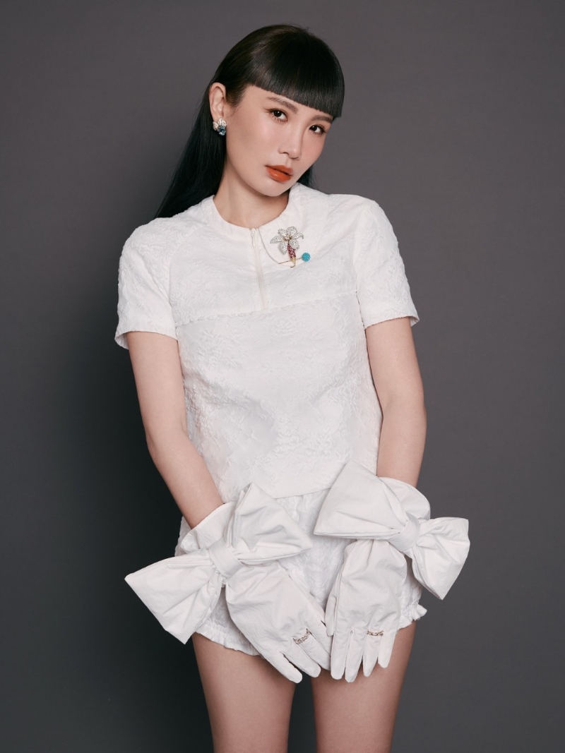 魏如萱被曝与比她年轻21年的小鲜肉Ian拍拖。