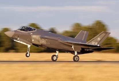 西班牙政府搁置购买美国F-35战斗机计划