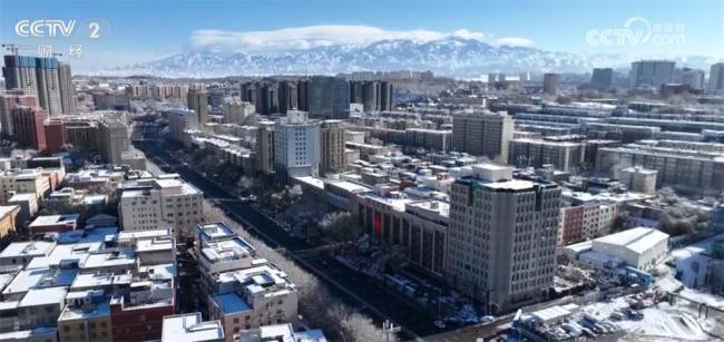 强冷空气来袭 多地铁路部门加大运力保供暖