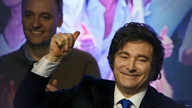 美国“金援救火”阿根廷背后