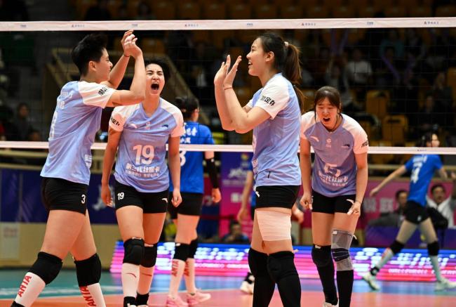 天津女排3比0战胜福建队