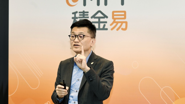 积金局行政总监郑恩赐。 积金局行政总监郑恩赐。