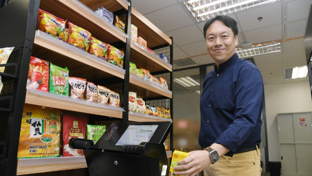 杨俊冀用Gocart缩短供应商推产品至消费者反馈的周期,改善线下供应链,可与国内电商比拚。 杨俊冀用Gocart缩短供应商推产品至消费者反馈的周期,改善线下供应链,可与国内电商比拚。