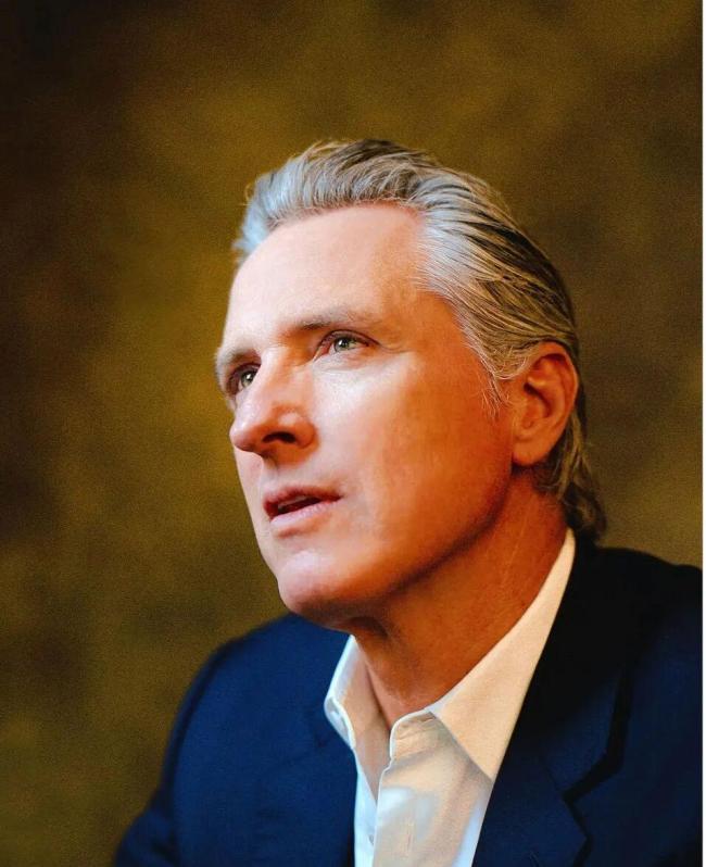 纽森抨击特朗普：美国人现在又穷又病