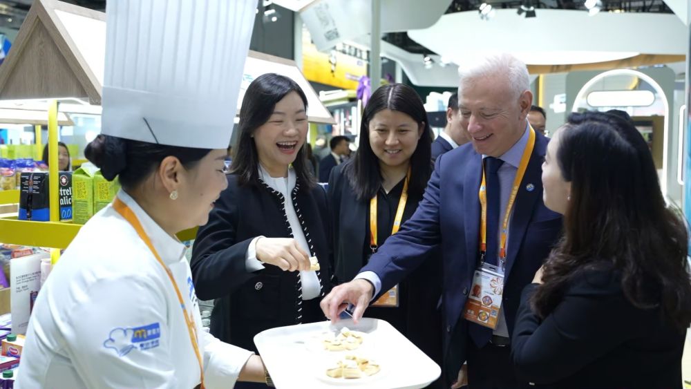 新华视点｜第八届进博会：共享大市场，共创新机遇