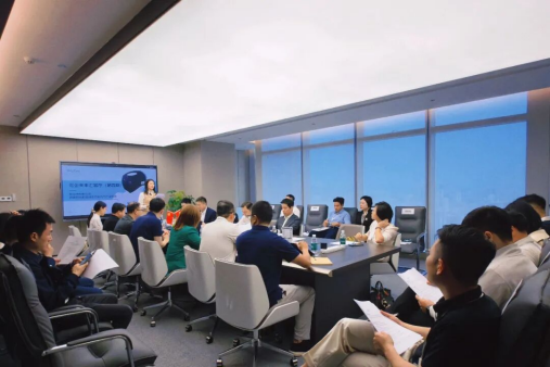 “粤企未来汇客厅”第四期沙龙活动——“触觉感知新纪元”在深圳成功举办。 图源 广东省发改委