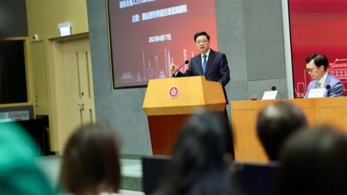 李家超