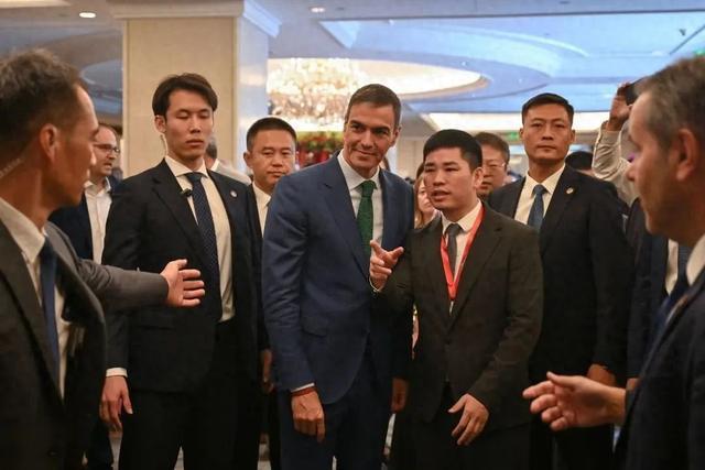 西班牙将继续深化与中国合作