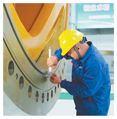 学过硬技能 铸大国重器(深聚焦)