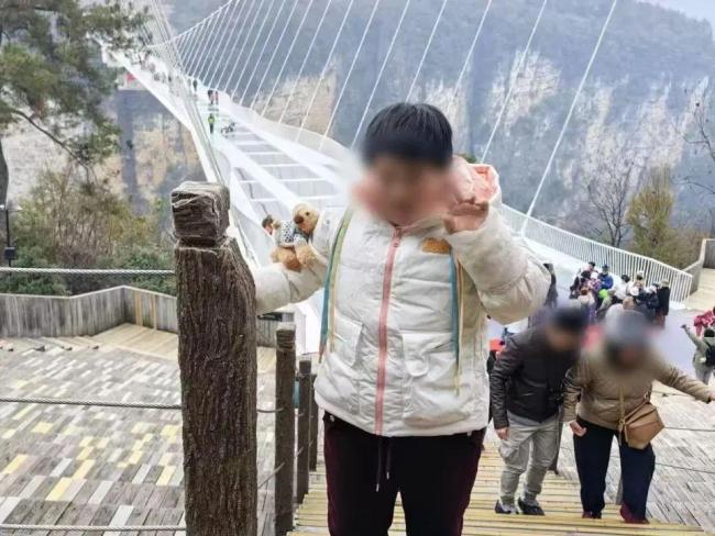 张家界15岁女孩殒命铁轨