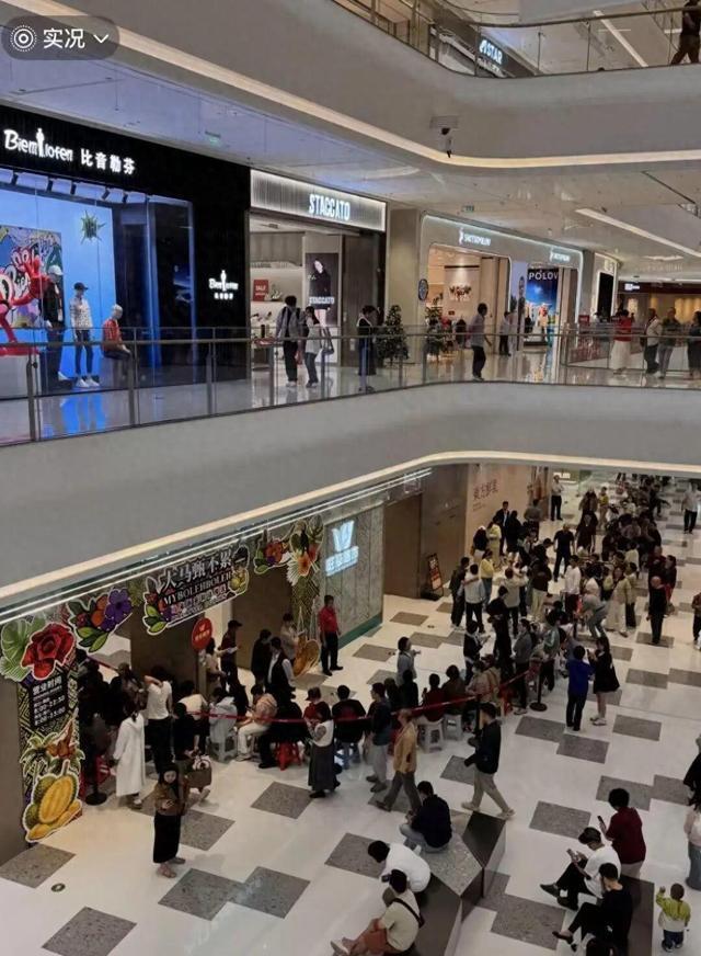 封关首日马来西亚榴莲已上桌