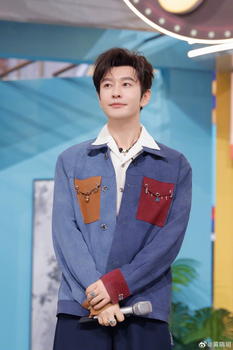 黄晓明离婚后曾曝出有第二春。