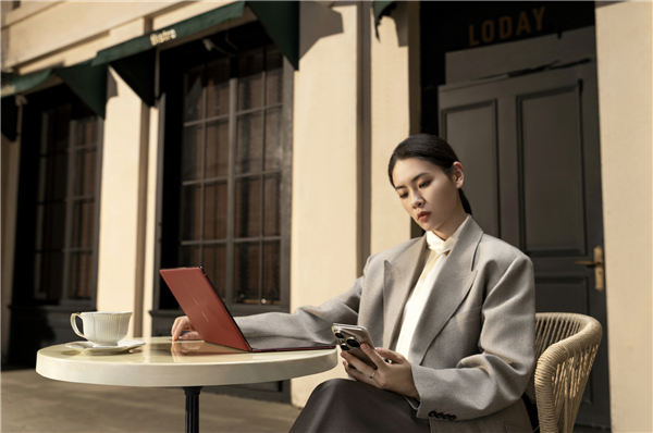 鸿蒙电脑双旗舰新色正式开售