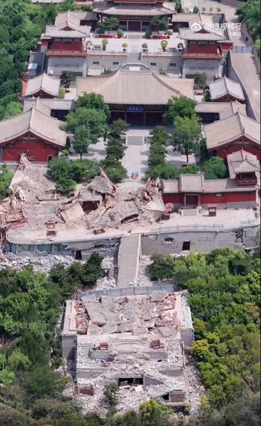 坍塌的太山博物馆建筑。