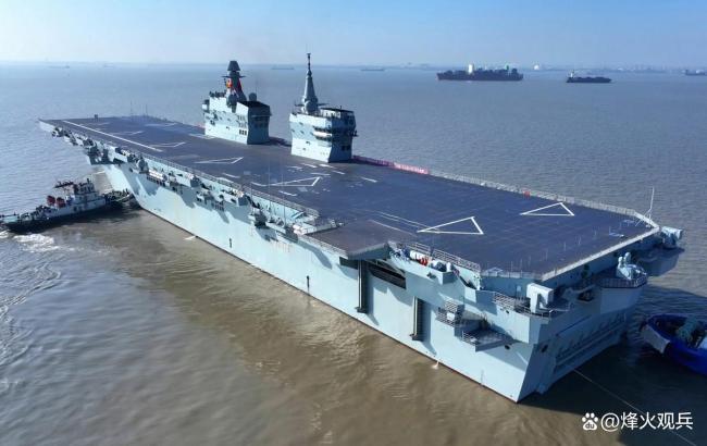 076四川舰能搭载多少舰载机