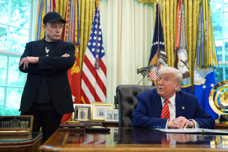 马斯克呛挺特朗普法案议员,打算创美国党,让他们下次选举落败。美联社.jpg 马斯克呛挺特朗普法案议员,打算创美国党,让他们下次选举落败。美联社.jpg
