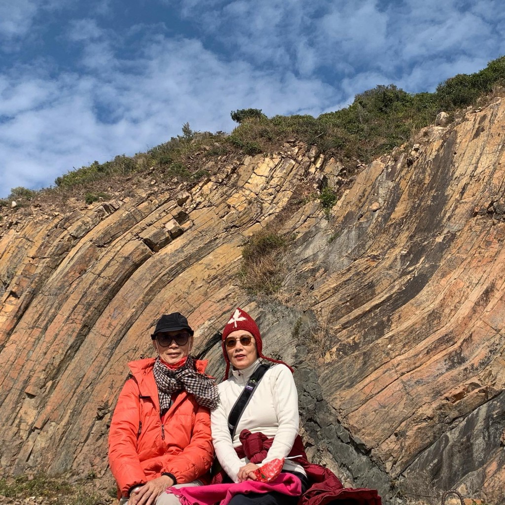 罗家英与汪明荃经常四处游历。 罗家英与汪明荃经常四处游历。