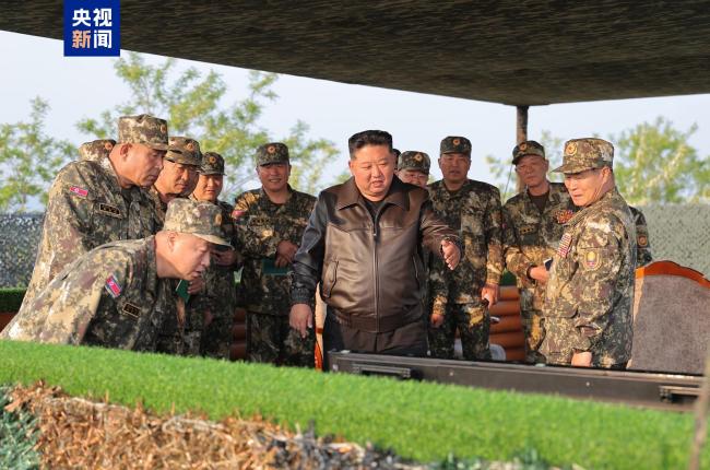 金正恩：炮兵部队具备实战能力