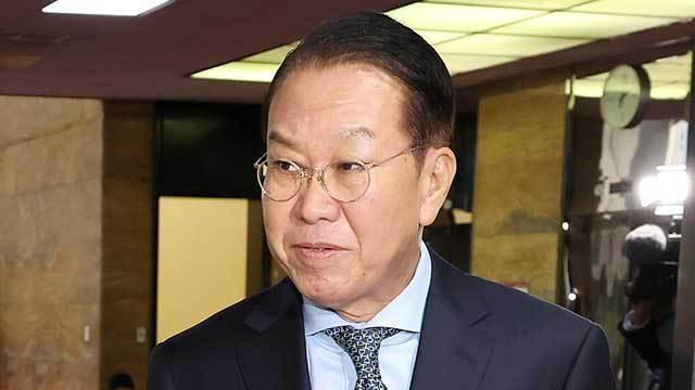李在明回应韩德洙弹劾案被驳回：国民会做出判断 尊重宪法法院决定