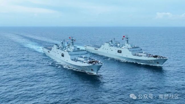 炮声隆隆，搏击海天！