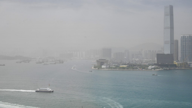 香港多区下午的空气污染情况严重。