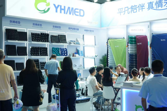 因精准切中市场需求，广东粤华的产品受到采购商的青睐。受访者供图