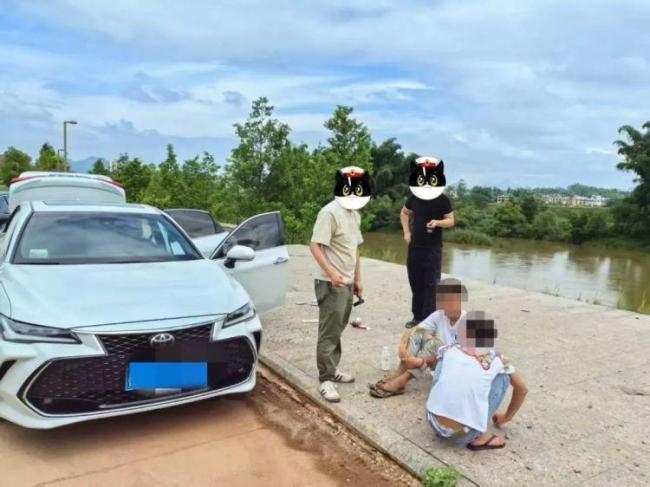 3人盗窃典当行民警跨省擒贼