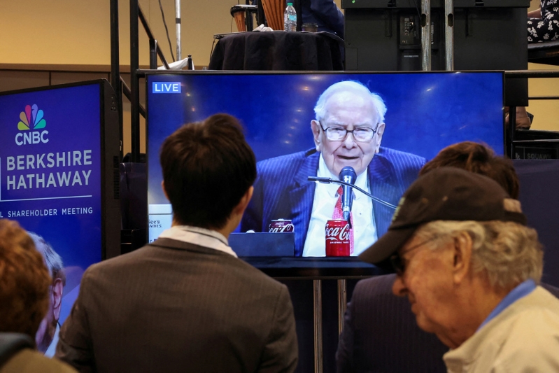 美国股神巴菲特批评美国的贸易政策,认为美国不应该把贸易当作武器。路透社 美国股神巴菲特批评美国的贸易政策,认为美国不应该把贸易当作武器。路透社