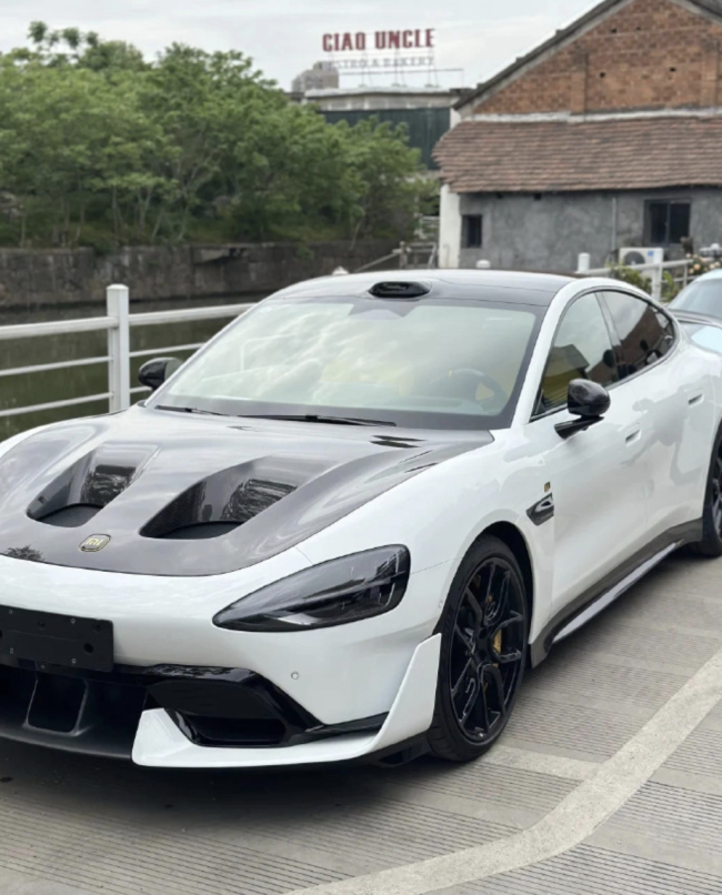 懂车帝对话起诉小米汽车车主：小米临时提交84页证据，雷军反复提醒别买